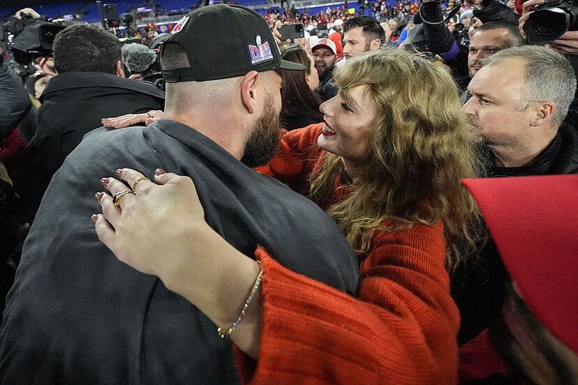 Taylor Swift viajará desde Japón para apoyar a su novio en el SuperBowl 2024 