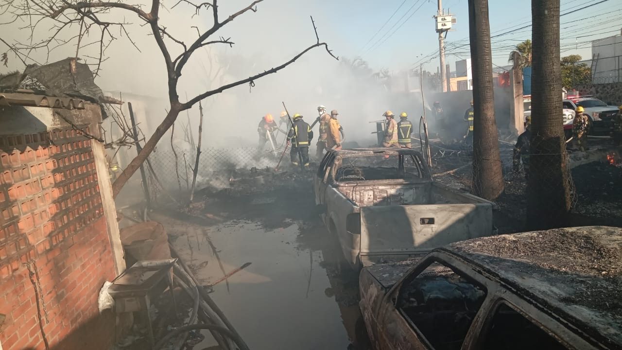 Fallece madre e hija en incendio de Cuernavaca