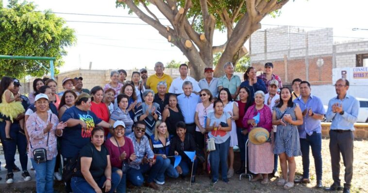 Arranca colocación y sustitución de luminarias en colonia Universo