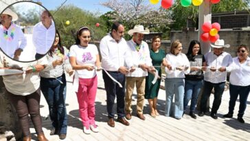 Gobernador de Morelos asiste a la inauguración de obras en Tepalcingo