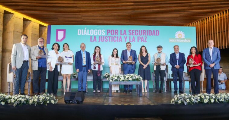 Participa en diálogo Margarita Saravia con expertos en seguridad