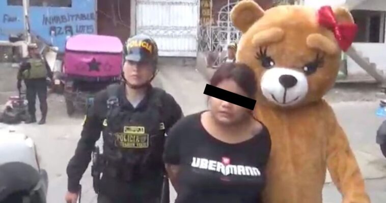 (VIDEO): Policía se disfraza de oso de San Valentín para detener a delincuente