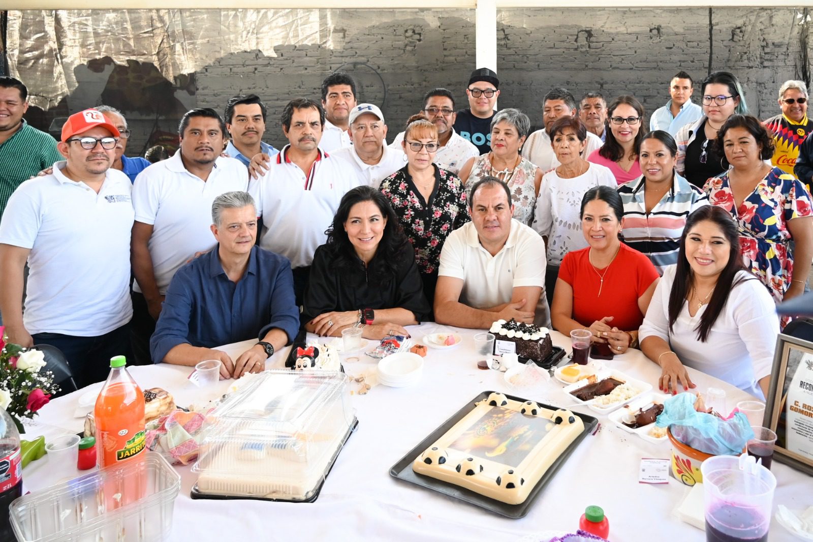 Reconocen comerciantes de mercado el apoyo del gobernador Cuauhtémoc Blanco