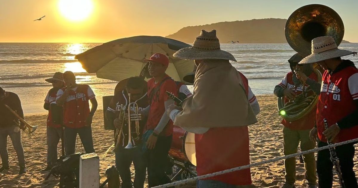 ¿Prohibirán música de banda en playas de Mazatlán?
