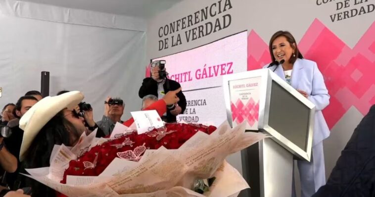 (VIDEO): Flores “El Patrón” se deslinda de haber mandado flores a Xóchitl Gálvez