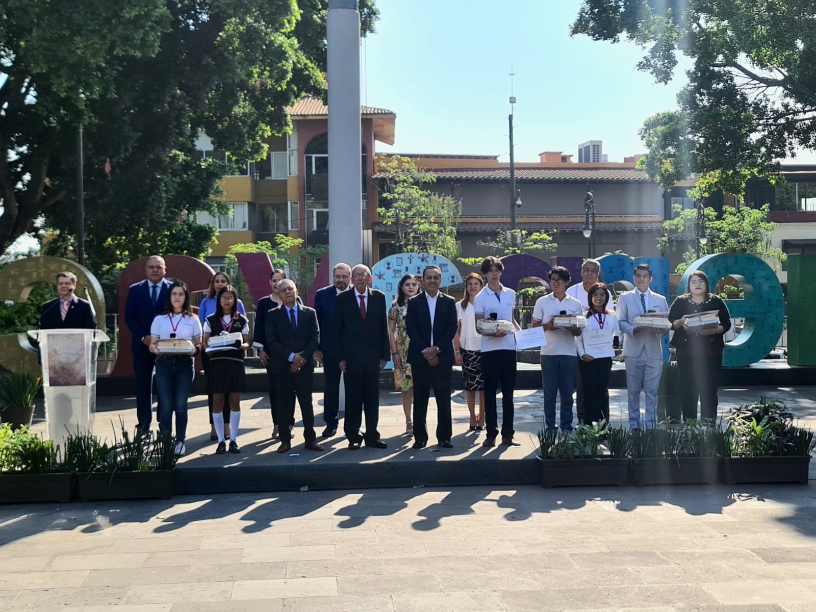 Realizan ceremonia cívica en conmemoración del 218 aniversario del natalicio de Benito Juárez