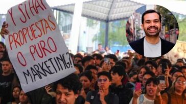 Alumnos de la UAM “corren” al candidato Jorge Máynez