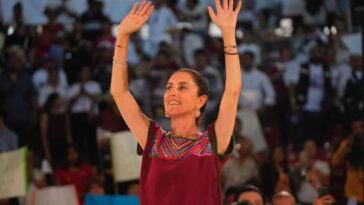 Encapuchados interceptan a Claudia Sheinbaum en Chiapas