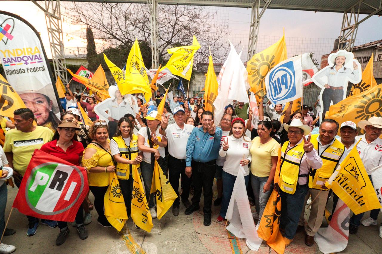 Vecinos de Año de Juárez Cuautla señalan que Jesús Corona es la mejor opción
