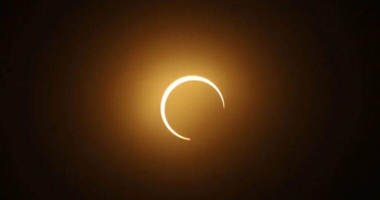 Mitos eclipse