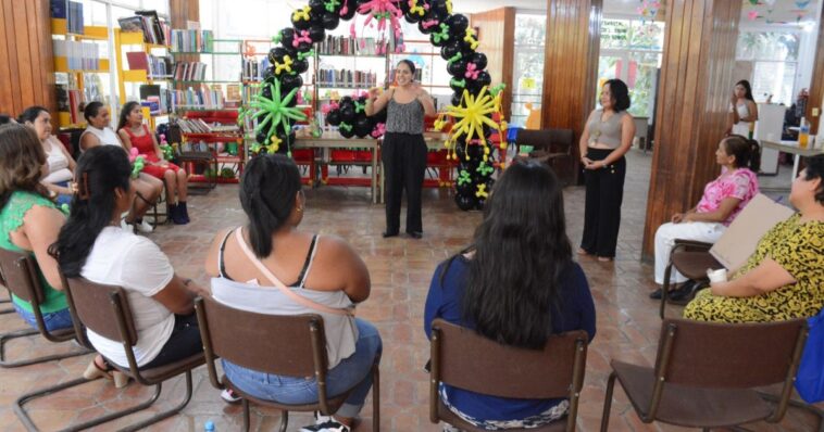 Reconocen desempeño de 360 mujeres en programa “Jefas de familia”