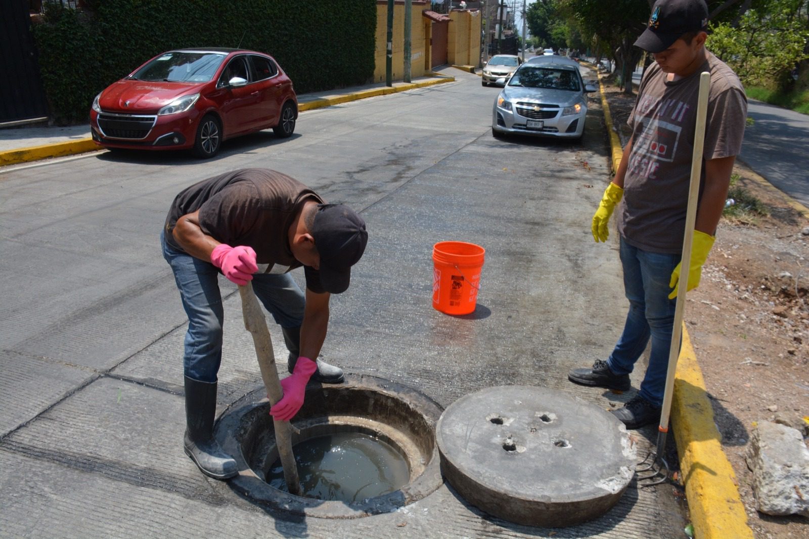 Concluye desazolve de drenaje sanitario en Ahuatlán Cuernavaca