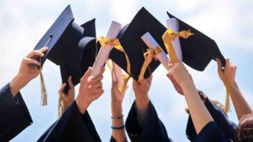 De esta manera puedes estudiar una licenciatura gratis