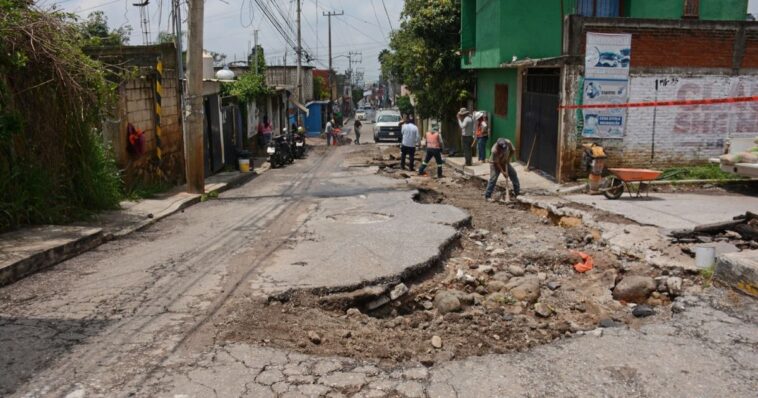 Intervienen calles afectadas por lluvia en Santa Martha