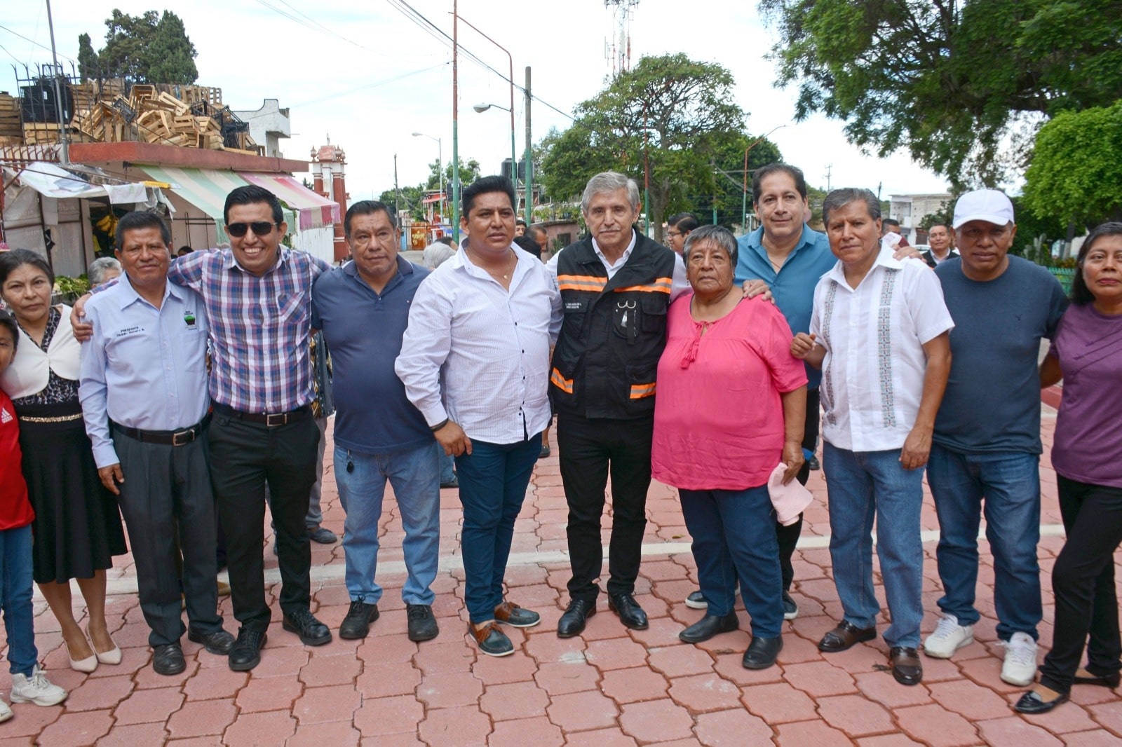 Pueblo de Chamilpa disfrutará de la renovada calle Francisco J Mujica