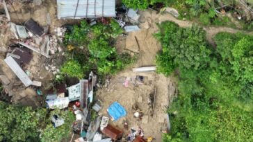 Derrumbe en Jiutepec, mueren tres