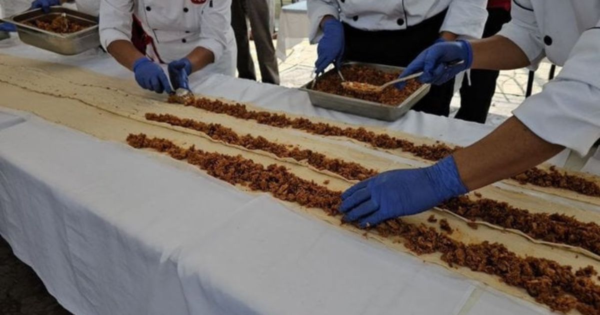 Chiapas rompe Récord Guinness por taco más grande del mundo