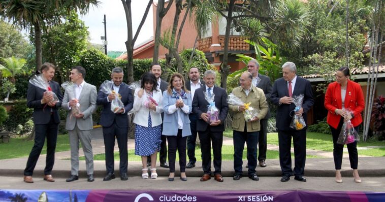 Convocan a Gobiernos Estatales a trabajar de la mano con los municipales