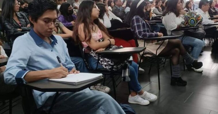 Fecha de convocatoria de la Universidad Nacional Rosario Castellanos