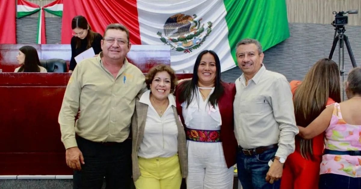 Jazmín Solano presenta la iniciativa de la Ley Silla. Lado.mx Jazmín Solano presenta la iniciativa de la Ley Silla. Noticias en tiempo real