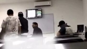 Estudiante agrede con martillo a sus compañeros en Jalisco