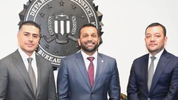 Omar Harfuch se reúne con director del FBI