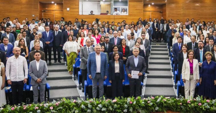 Alcalde de Cuernavaca reconoce trayectoria de la rectora de la UAEM