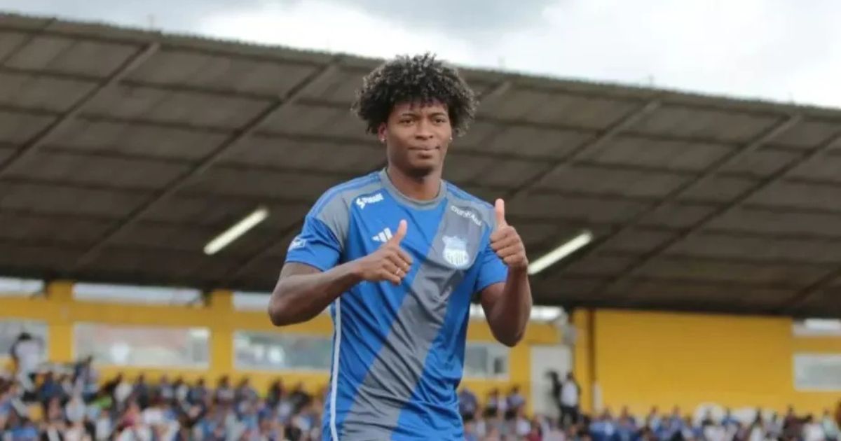 Privan de la libertad a esposa e hijo de futbolista ecuatoriano