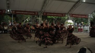 Realizan evento de baile folklórico en Cuautla