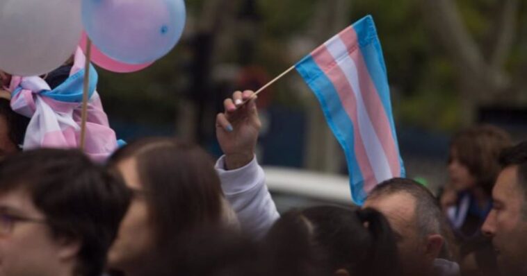 Reino Unido: Definición legal de “mujer” solo se basará en sexo biológico