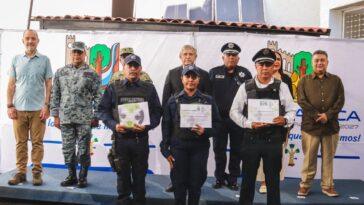 policias
