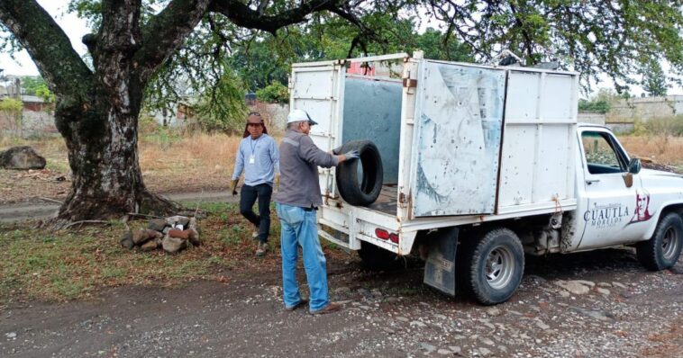 Cuautla combate el Dengue con descacharrización