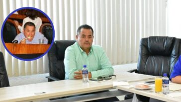 Diputado amenaza a fotoperiodista por captarlo comiendo