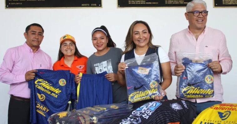 Finalistas que clasificaron en la Copa Naranja reciben uniformes