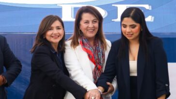 Gobernadora MGS asiste al Primer Informe de la FEUM