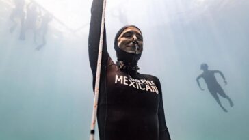 Sirena mexicana rompe récord nacional de apnea