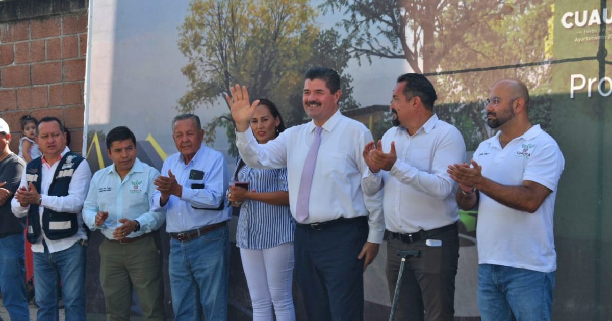 Entregan obra de la glorieta Av. Ferrocaril en Cuautla