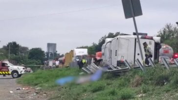 Fallecen 11 personas tras volcadura en Hualahuise, Monterrey