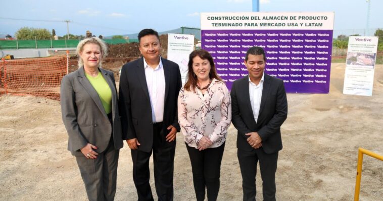 Gobernadora de Morelos visita Vantive en Jiutepec