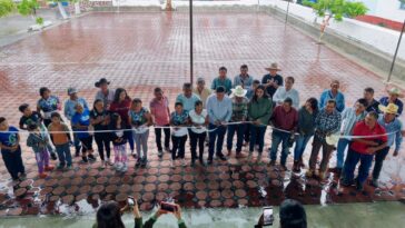 Inauguran adoquin de la Parroquia de la comunidad de Tecajec