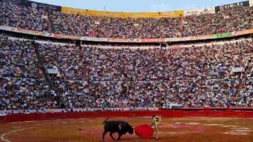 “Inviable” llevarse a la tauromaquia sin violencia: Plaza México
