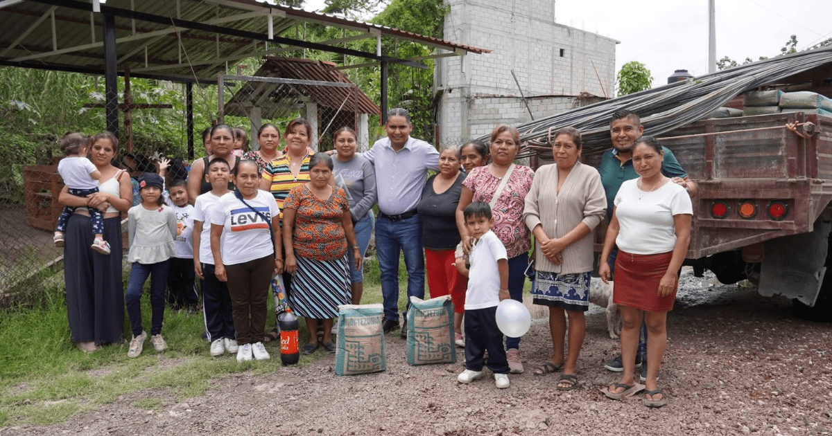 Santos Tavarez Apoya la Construcción de la Capilla San Judas Tadeo