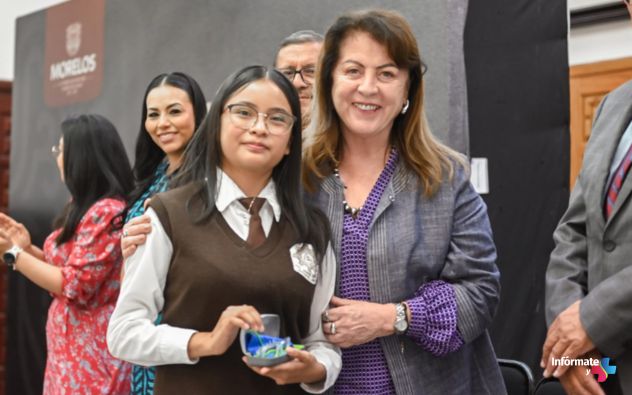 Margarita González Saravia lentes
