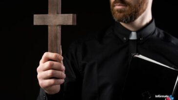 Sacerdotes Crimen
