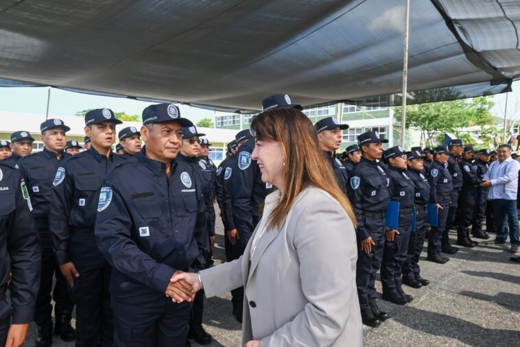 Egresan 110 nuevos policías en Morelos