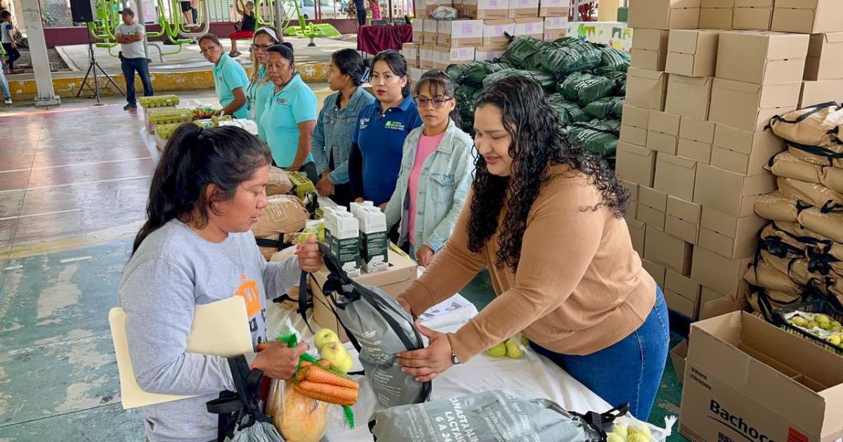 DIF Cuautla entrega apoyos alimentarios