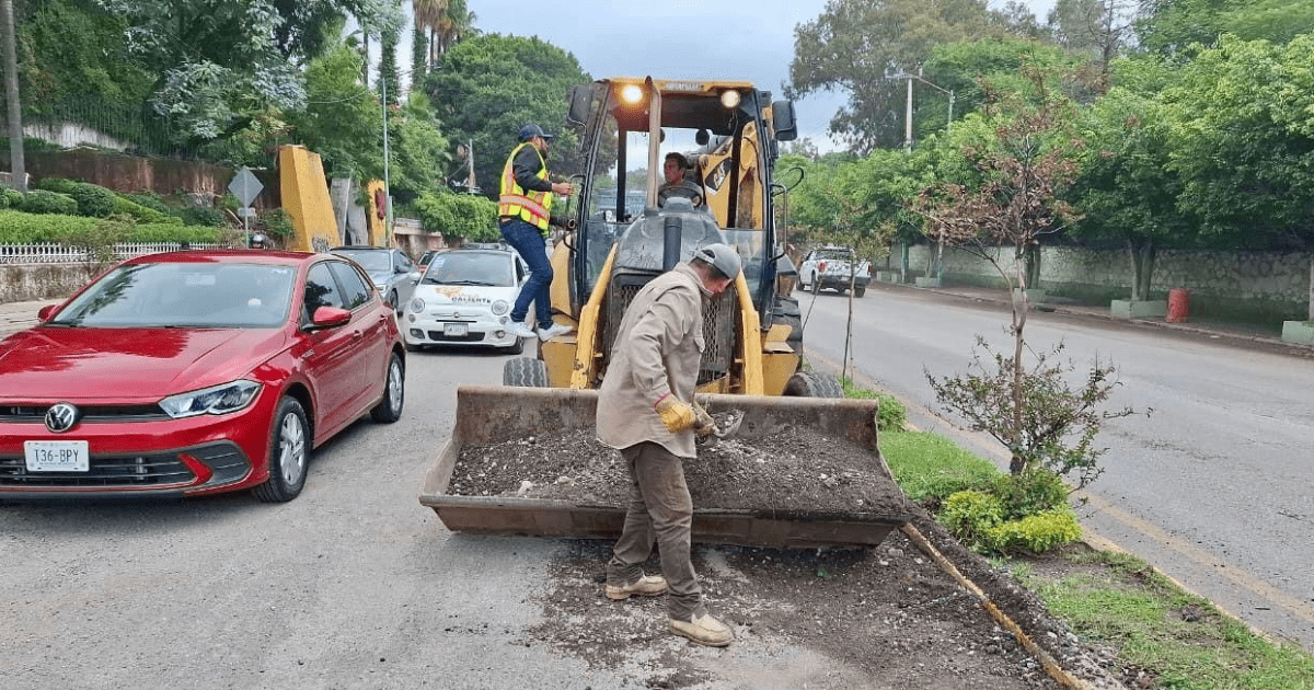 Realizan operativos de limpieza tras lluvias en Cuernavaca