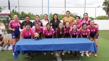 Madres de familia celebran con éxito torneo deportivo en el Parque Denver