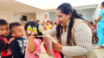 DIF Cuautla realiza entrega de mochilas y útiles escolares