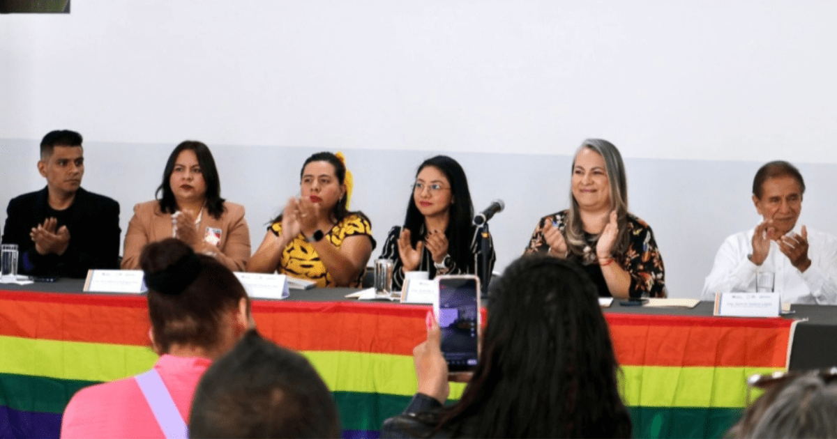 Congreso recibe iniciativas LGBTIQ+